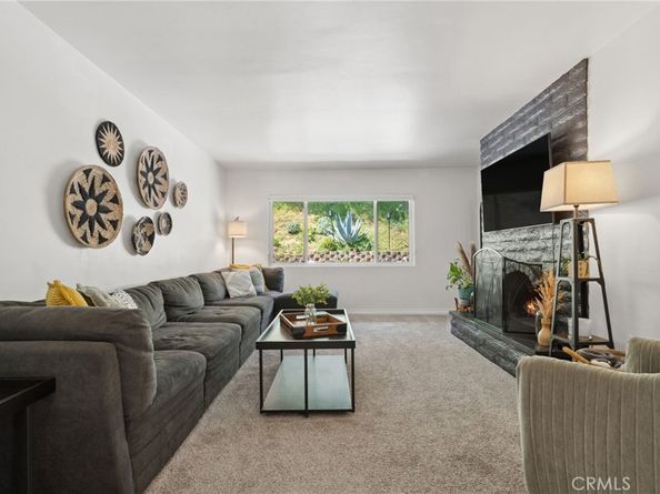 2211 Sunset Drive, Escondido CA 92025
