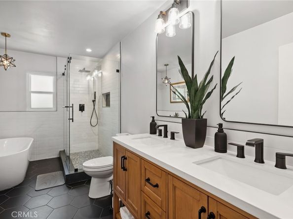 2211 Sunset Drive, Escondido CA 92025