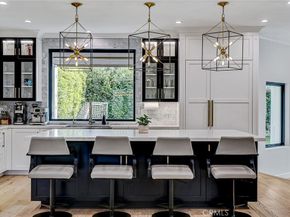 1852 6th, Manhattan Beach CA 90266