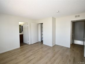 11852 Washington Place 5, Los Angeles CA 90066