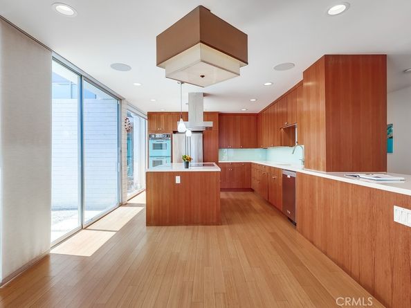 2999 E Ocean Boulevard 120, Long Beach CA 90803