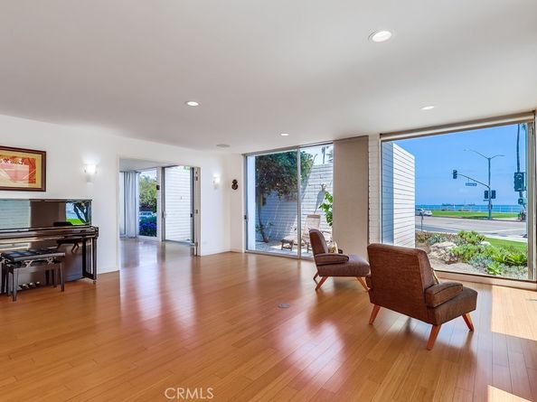 2999 E Ocean Boulevard 120, Long Beach CA 90803