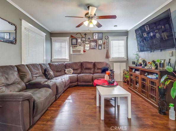 1243 W 70th Street, Los Angeles CA 90044