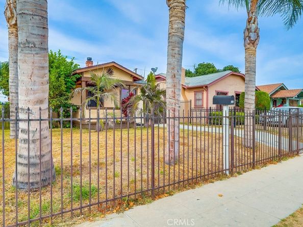 1243 W 70th Street, Los Angeles CA 90044