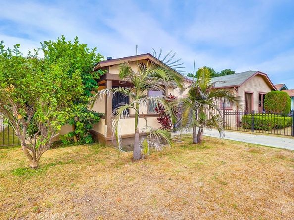 1243 W 70th Street, Los Angeles CA 90044