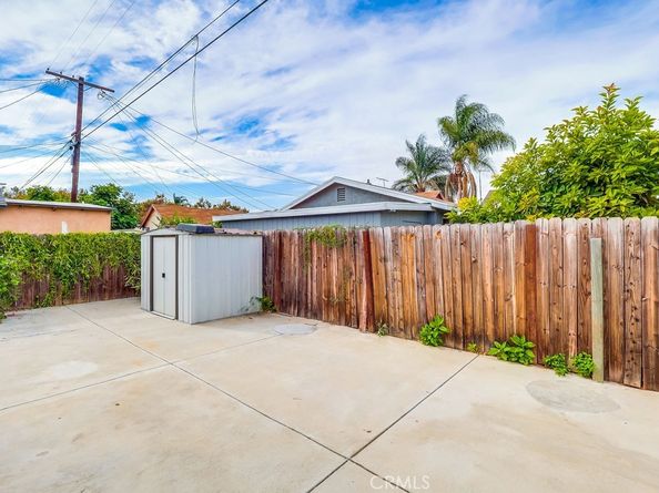 1243 W 70th Street, Los Angeles CA 90044