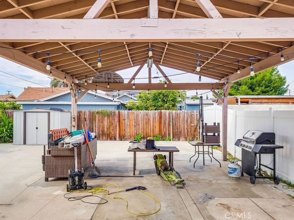 1243 W 70th Street, Los Angeles CA 90044