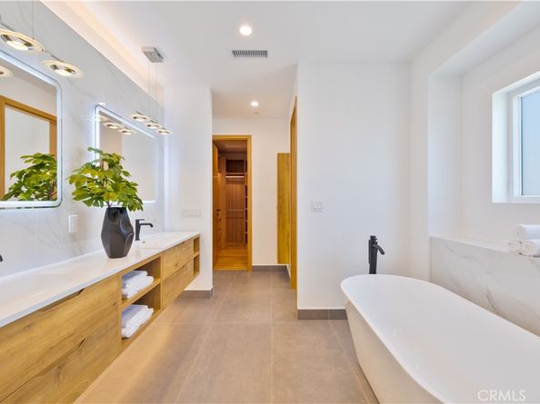 2224 Dufour Avenue A, Redondo Beach CA 90278