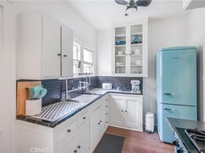 932 E 2nd Street 23, Long Beach CA 90802