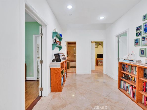724 S Broadway B, Redondo Beach CA 90277