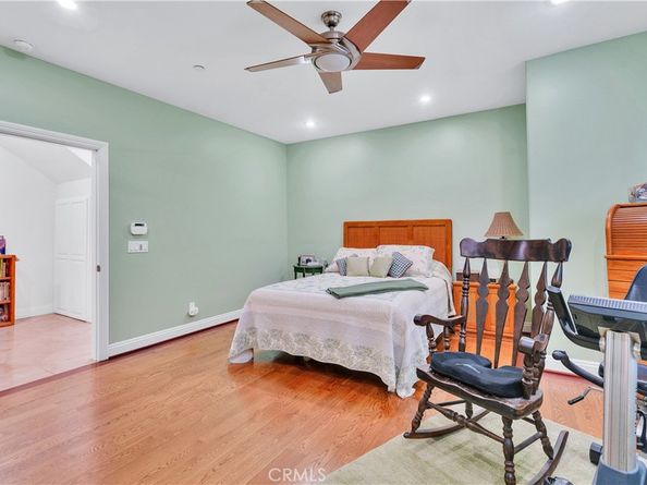 724 S Broadway B, Redondo Beach CA 90277