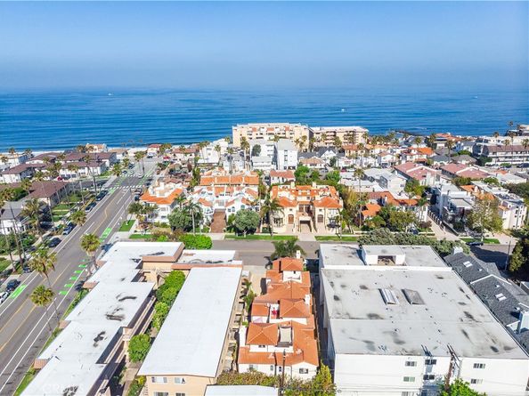 724 S Broadway B, Redondo Beach CA 90277
