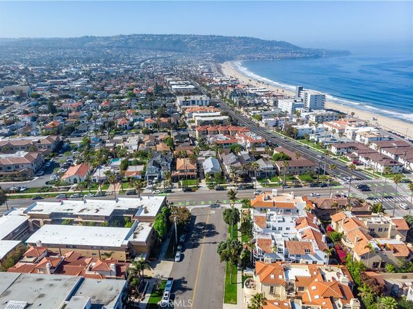 724 S Broadway B, Redondo Beach CA 90277