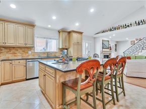 724 S Broadway B, Redondo Beach CA 90277