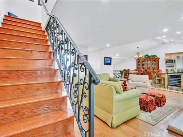 724 S Broadway B, Redondo Beach CA 90277