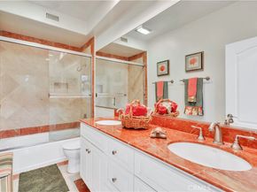 724 S Broadway B, Redondo Beach CA 90277