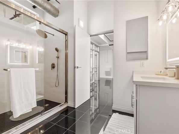 420 S San Pedro 102, Los Angeles CA 90013