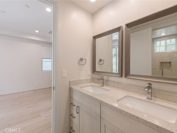 223 S Irena Avenue B, Redondo Beach CA 90277