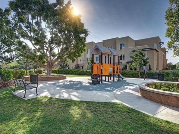 5547 Strand 103, Hawthorne CA 90250