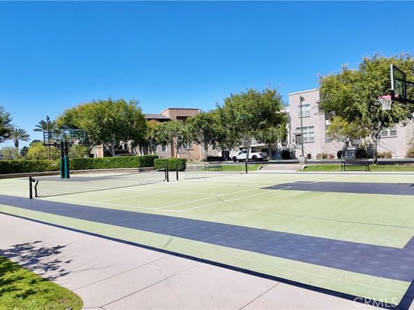 5547 Strand 103, Hawthorne CA 90250