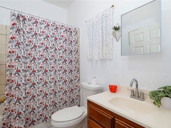 240 E 56th Street, Los Angeles CA 90011