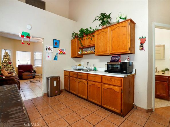 240 E 56th Street, Los Angeles CA 90011