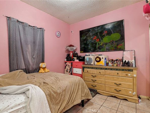 240 E 56th Street, Los Angeles CA 90011