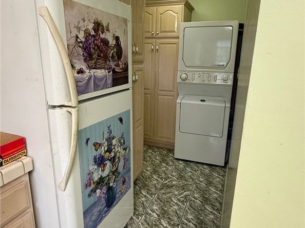 21117 Normandie, Torrance CA 90501