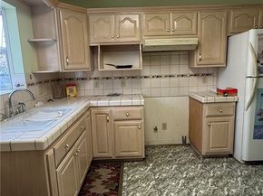 21117 Normandie, Torrance CA 90501