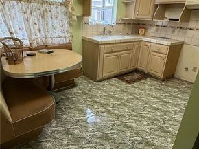 21117 Normandie, Torrance CA 90501