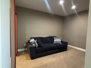 300 E 4th Street 422, Long Beach CA 90802