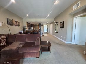 300 E 4th Street 422, Long Beach CA 90802