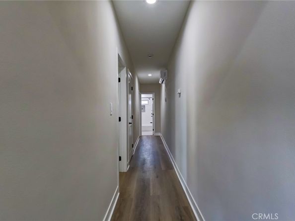 7400 S Hobart, Los Angeles CA 90047