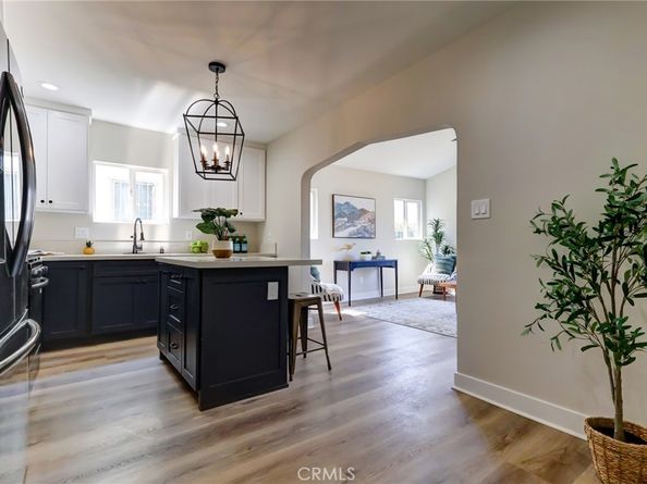 7400 S Hobart, Los Angeles CA 90047