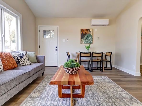 7400 S Hobart, Los Angeles CA 90047