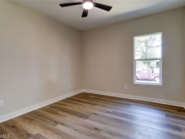 7400 S Hobart, Los Angeles CA 90047