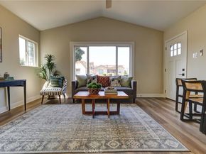 7400 S Hobart, Los Angeles CA 90047