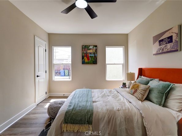 7400 S Hobart, Los Angeles CA 90047