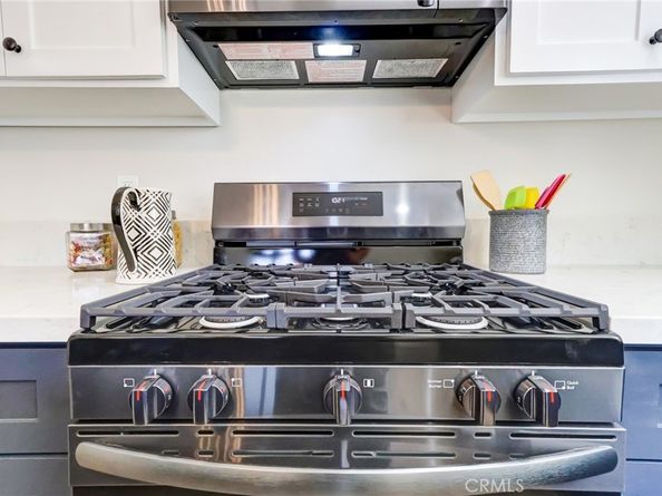 7400 S Hobart, Los Angeles CA 90047