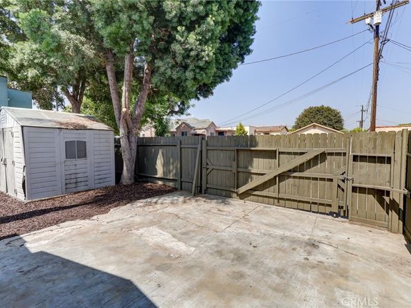 7400 S Hobart, Los Angeles CA 90047