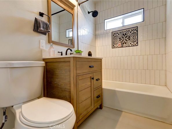 7400 S Hobart, Los Angeles CA 90047