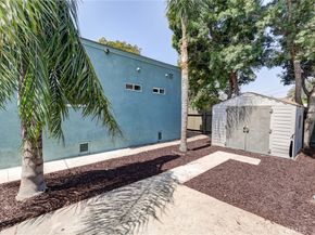 7400 S Hobart, Los Angeles CA 90047