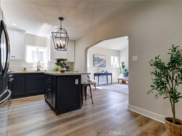 7400 S Hobart, Los Angeles CA 90047