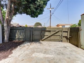 7400 S Hobart, Los Angeles CA 90047