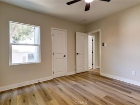 7400 S Hobart, Los Angeles CA 90047