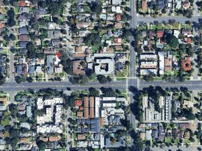 709 N Holliston Avenue, Pasadena CA 91104