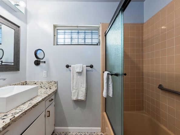 385 Cliff Drive 2, Pasadena CA 91107