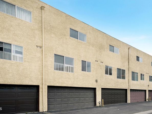 9503 Via Venezia, Burbank CA 91504