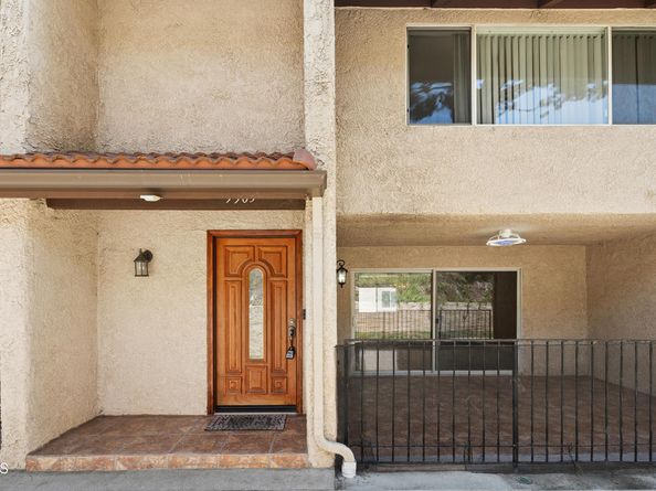 9503 Via Venezia, Burbank CA 91504