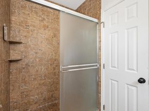 9503 Via Venezia, Burbank CA 91504